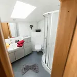 Lejlighed Gaestehaus Laurin *