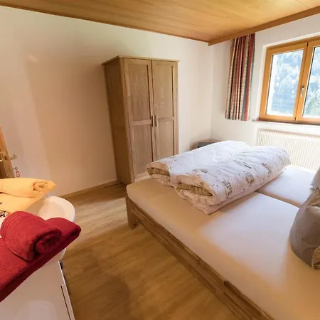 公寓 Gaestehaus Laurin *