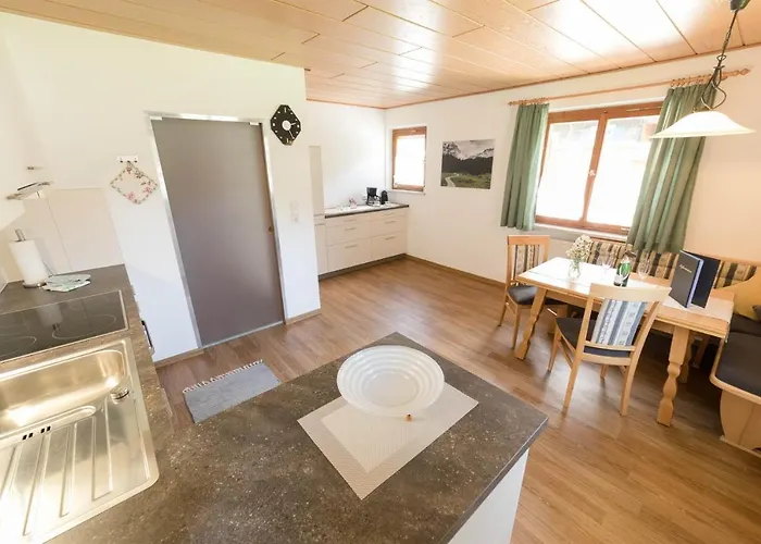 Gaestehaus Laurin * سانكت غالنكرش